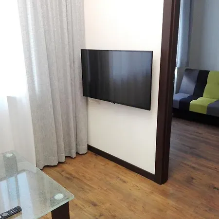 Zlota Street - Private Bedroom Homestay Warsaw