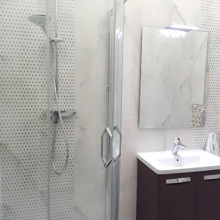 Homestay Zlota Street - Private Bedroom Warsaw